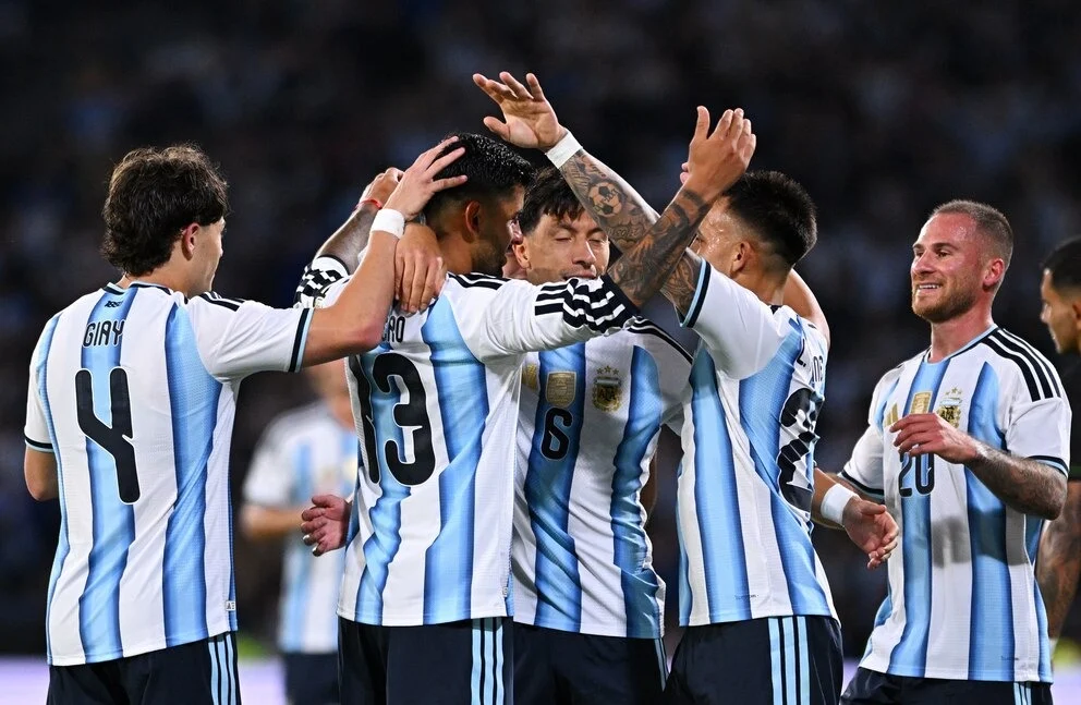 La era post Messi: la Selección Argentina brilló en Córdoba y goleó 4-0 a Bolivia en su primer amistoso tras el Mundial
